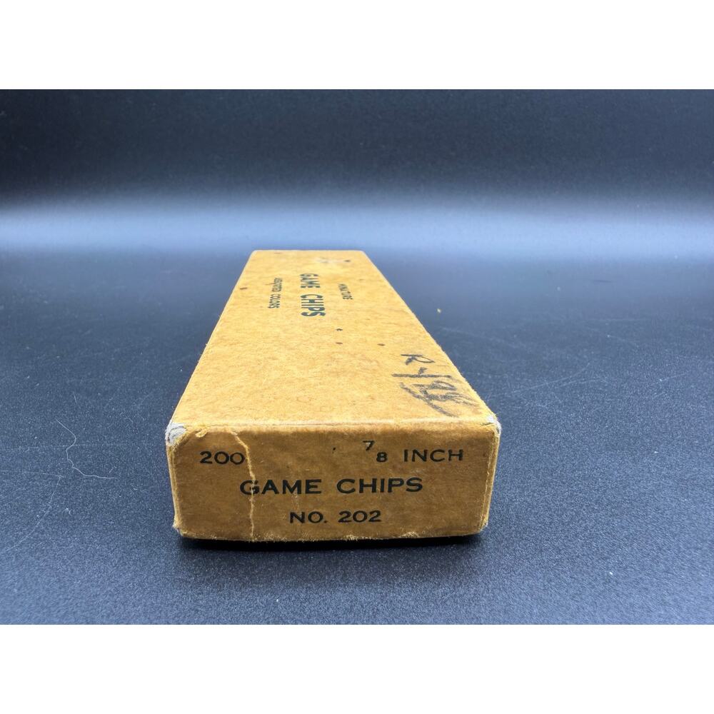 Vintage 200 Poker Game Chips Bakelite Clay Composite Chips Boxed Set 7/8 inch - Picture 4 of 7